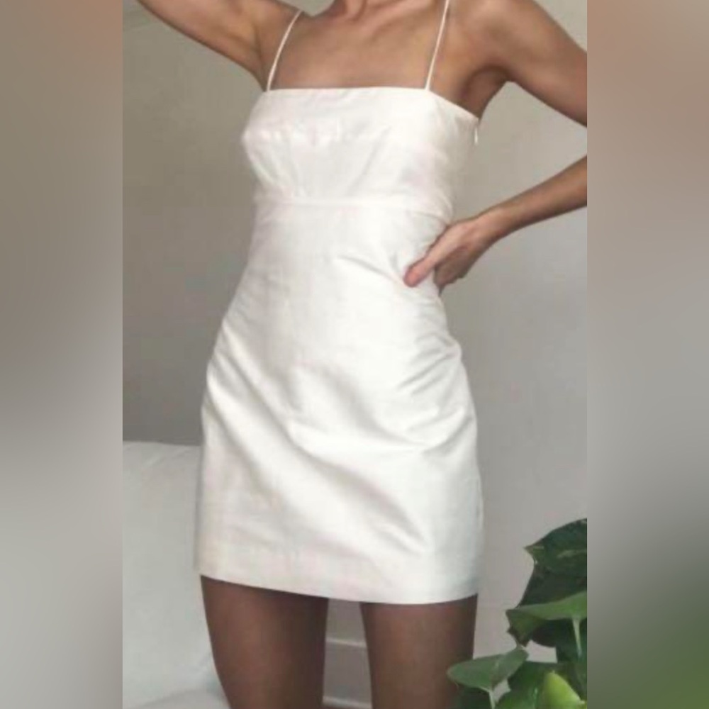 Cream white dress super cute